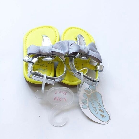 NWT Yellow thong sandals size 6-9 months(3) - Picture 3 of 3